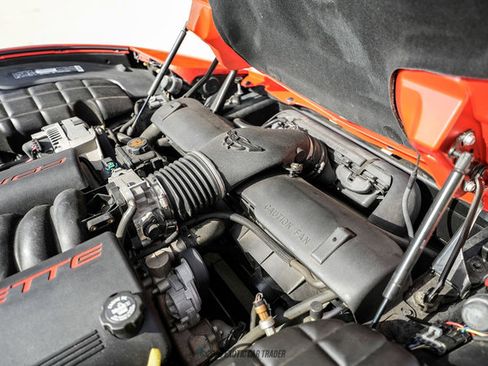 Used 2002 Chevrolet Corvette Convertible w/ Preferred Equipment Group2 RWD image 28
