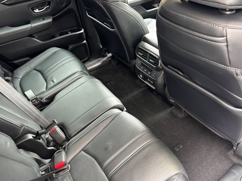 Used 2023 Honda Pilot Elite image 32