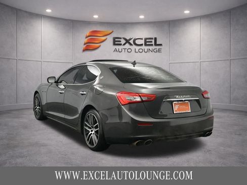 Used 2017 Maserati Ghibli image 4