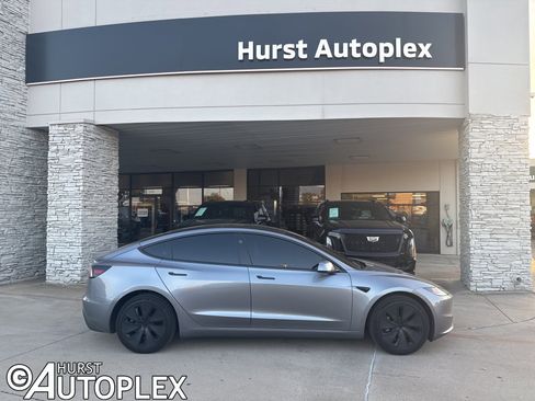 Used 2025 Tesla Model 3 Long Range image 1