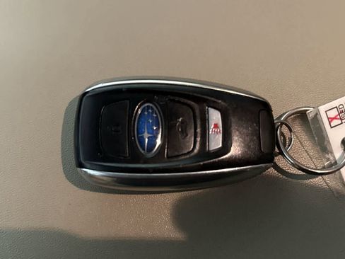 Used 2020 Subaru Outback Limited image 33