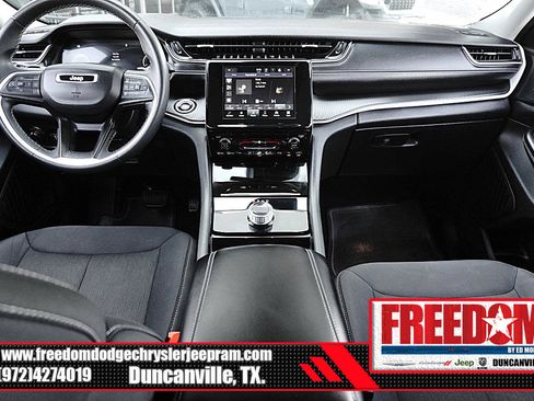Used 2023 Jeep Grand Cherokee L Laredo RWD image 11