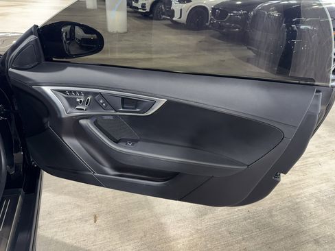 Used 2024 Jaguar F-TYPE R-Dynamic image 9