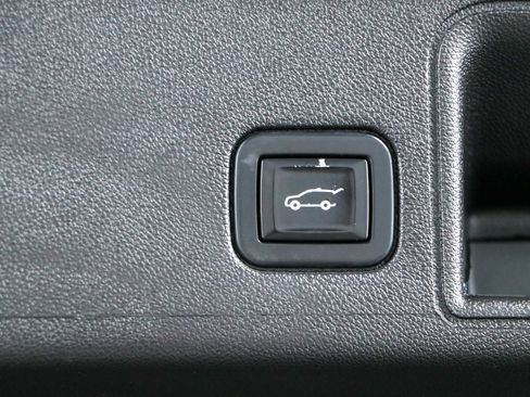 Used 2020 GMC Terrain SLT w/ Preferred Package FWD image 31