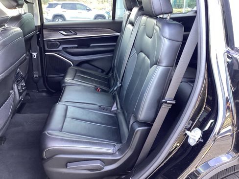 Used 2021 Jeep Grand Cherokee L Limited image 13