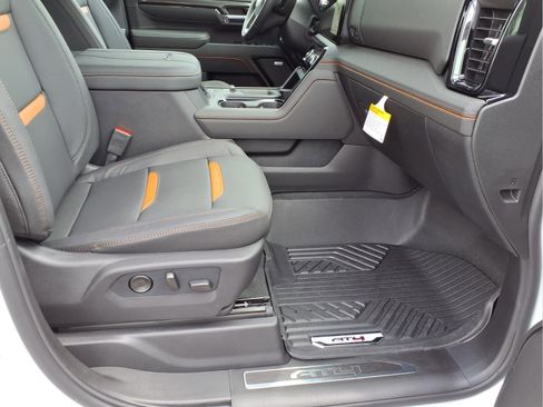 New 2026 GMC Sierra 2500 AT4 w/ AT4 Premium Plus Package AWD/4WD image 25