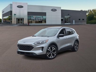 Used 2022 Ford Escape SE w/ SE Sport Appearance Package