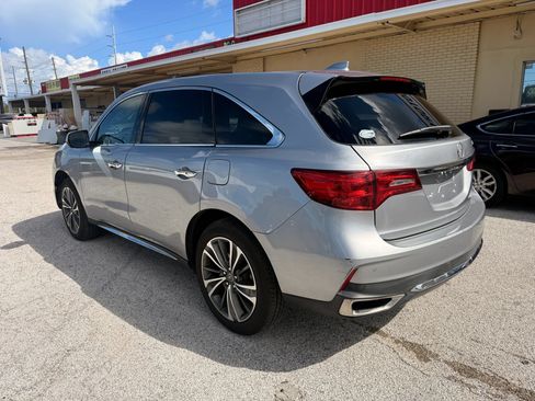 Used 2020 Acura MDX w/ Technology Package FWD image 4