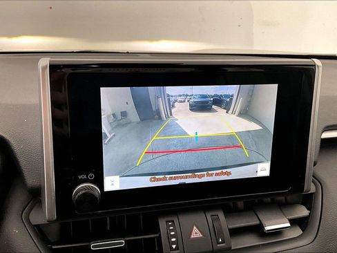 Used 2023 Toyota RAV4 XLE Premium AWD/4WD image 28