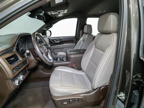 Used 2021 GMC Yukon SLT image 16