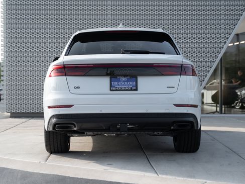 New 2026 Audi Q8 Premium image 22