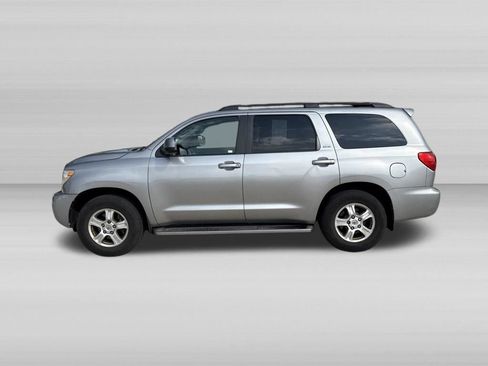 Used 2008 Toyota Sequoia SR5 w/ Leather Seat Pkg AWD/4WD image 9