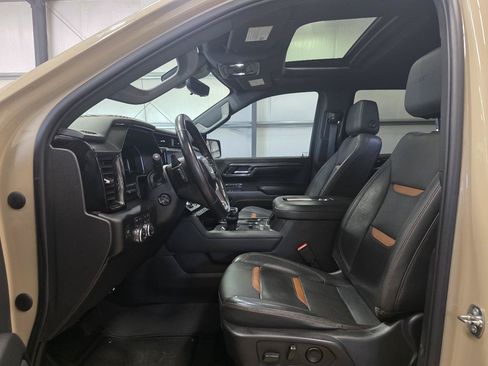 Used 2022 GMC Sierra 1500 AT4 w/ AT4 Premium Package AWD/4WD image 13