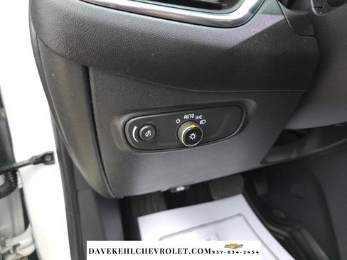 Used 2020 Chevrolet Equinox LT FWD image 10