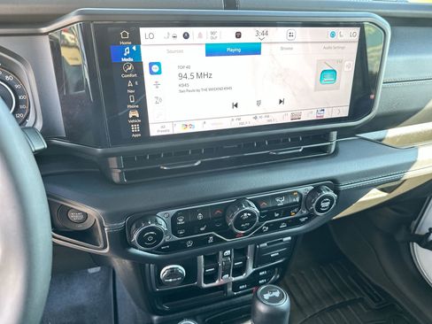 Used 2024 Jeep Wrangler Sahara w/ Technology Group image 16