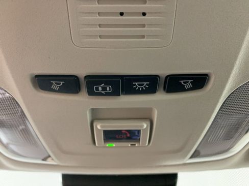 Used 2021 Toyota Corolla LE FWD image 22