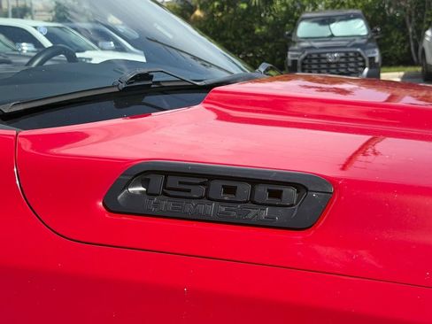 Used 2022 RAM 1500 Big Horn w/ Night Edition AWD/4WD image 11