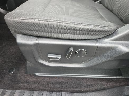 Used 2016 Ford F150 XLT w/ Equipment Group 302A Luxury image 12