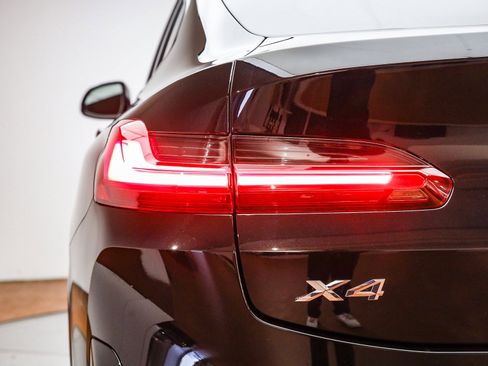 Used 2025 BMW X4 xDrive30i w/ Premium Package image 10