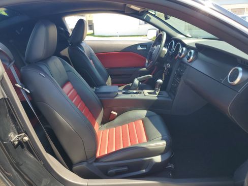 Used 2008 Ford Mustang Shelby GT500 RWD image 9