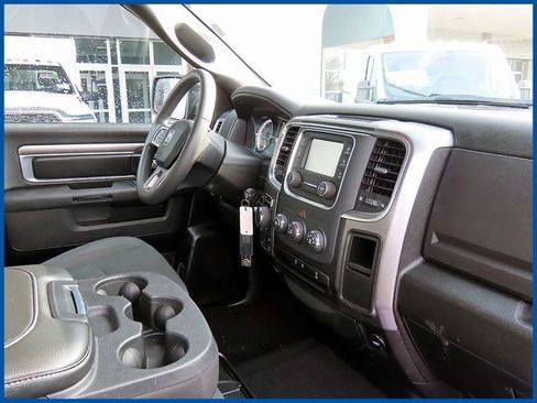 Certified 2024 RAM 1500 Classic Warlock image 9