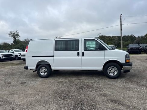 New 2025 Chevrolet Express 2500 w/ Driver Convenience Package RWD image 16