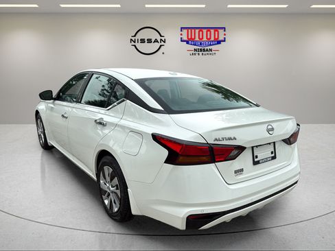Certified 2025 Nissan Altima 2.5 S FWD image 4