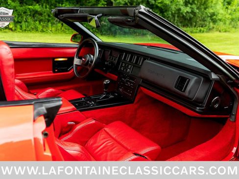 Used 1988 Chevrolet Corvette Convertible RWD image 74