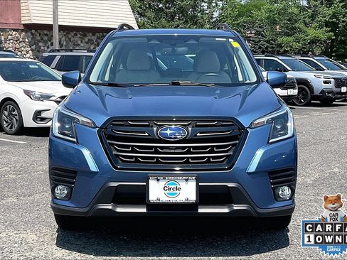 Certified 2023 Subaru Forester Premium AWD/4WD image 3