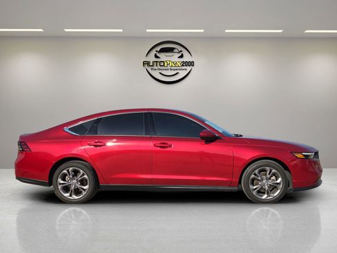 Used 2023 Honda Accord EX image 8
