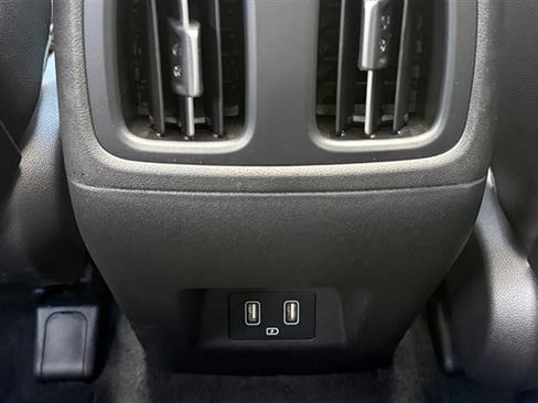 Used 2024 Hyundai Santa Cruz Limited image 19