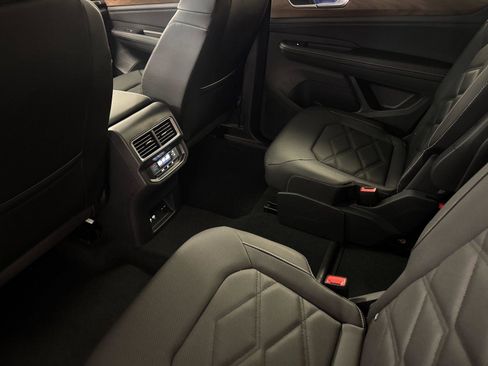 New 2026 Volkswagen Atlas SE image 11