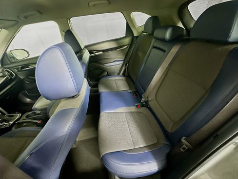 Used 2024 Kia Seltos S image 27