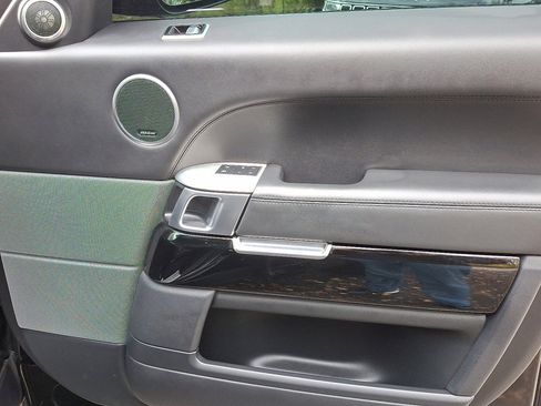 Used 2018 Land Rover Range Rover Sport SVR image 10