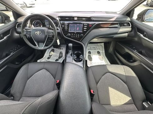 Used 2020 Toyota Camry LE FWD image 23