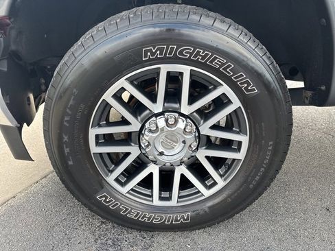 Used 2018 Ford F250 Lariat w/ Lariat Ultimate Package image 9