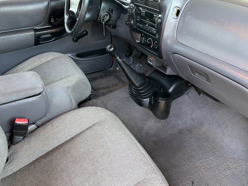 Used 2001 Ford Ranger XLT AWD/4WD image 17