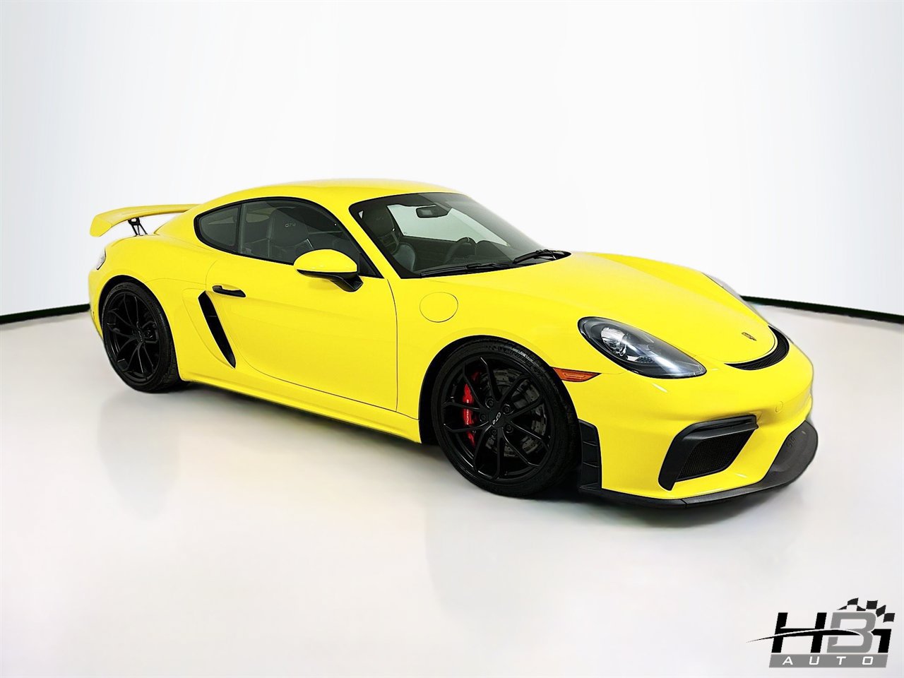 Used 2022 Porsche 718 Cayman GT4 RWD image 3