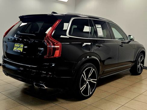 Used 2018 Volvo XC90 T8 R-Design w/ Convenience Package image 4