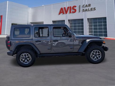 Used 2025 Jeep Wrangler Unlimited Rubicon image 5
