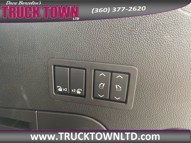 Used 2019 GMC Yukon Denali w/ Denali Ultimate Package AWD/4WD image 12