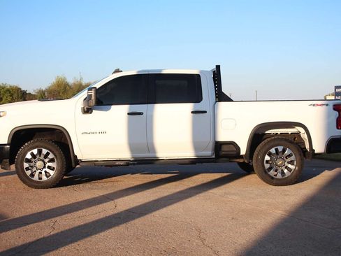 Used 2024 Chevrolet Silverado 2500 Custom w/ Custom Convenience Package AWD/4WD image 7