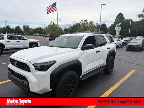 Used 2025 Toyota 4Runner TRD Off-Road AWD/4WD image 1