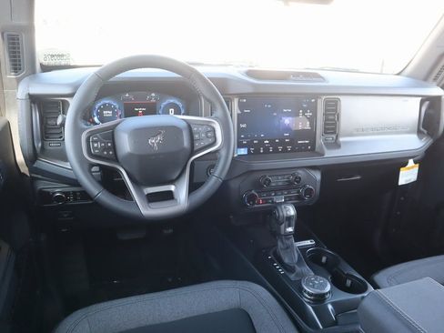 New 2025 Ford Bronco Big Bend image 2