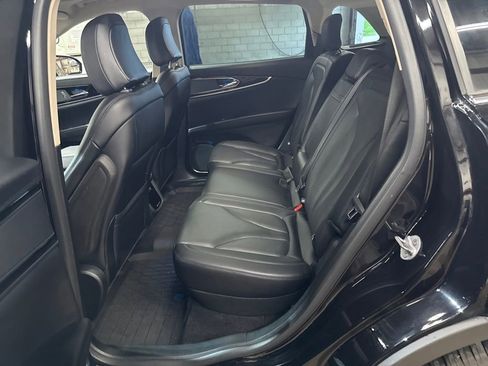 Used 2022 Lincoln Nautilus Reserve w/ Monochromatic Package image 50