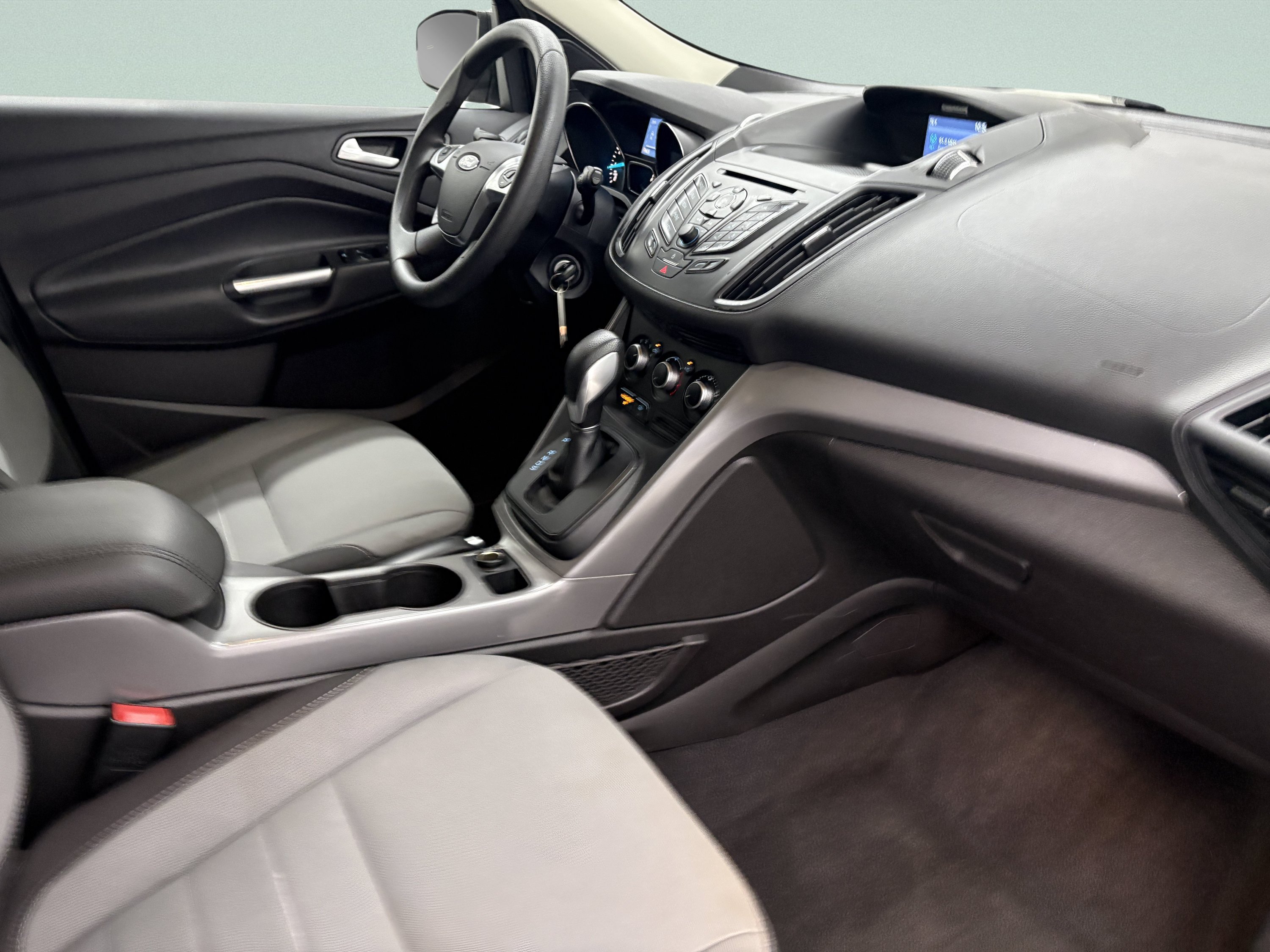 Used 2015 Ford Escape SE AWD/4WD image 18