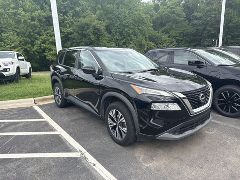 Used 2023 Nissan Rogue SV AWD/4WD image 5