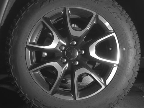 Used 2025 Jeep Compass Trailhawk image 14