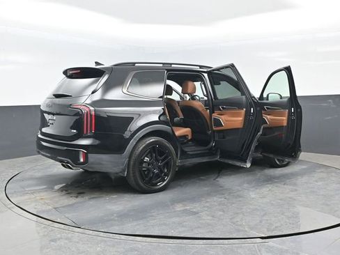 Used 2025 Kia Telluride EX X-Line AWD/4WD image 32
