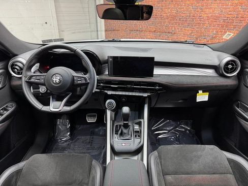 Used 2024 Alfa Romeo Tonale Ti AWD/4WD image 12